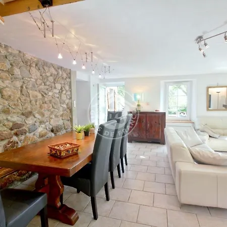Casa de Férias House With 4 Bedrooms In Sainte Marie De Campan, With Wonderful Mountain View, Enclosed Garden And Wifi - 15 Km From The Slopes Campan
