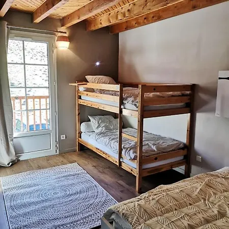 Casa de Férias House With 4 Bedrooms In Sainte Marie De Campan, With Wonderful Mountain View, Enclosed Garden And Wifi - 15 Km From The Slopes